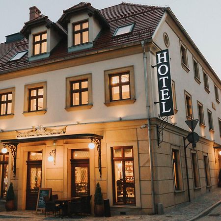 Toszek Hg Hotel מראה חיצוני תמונה
