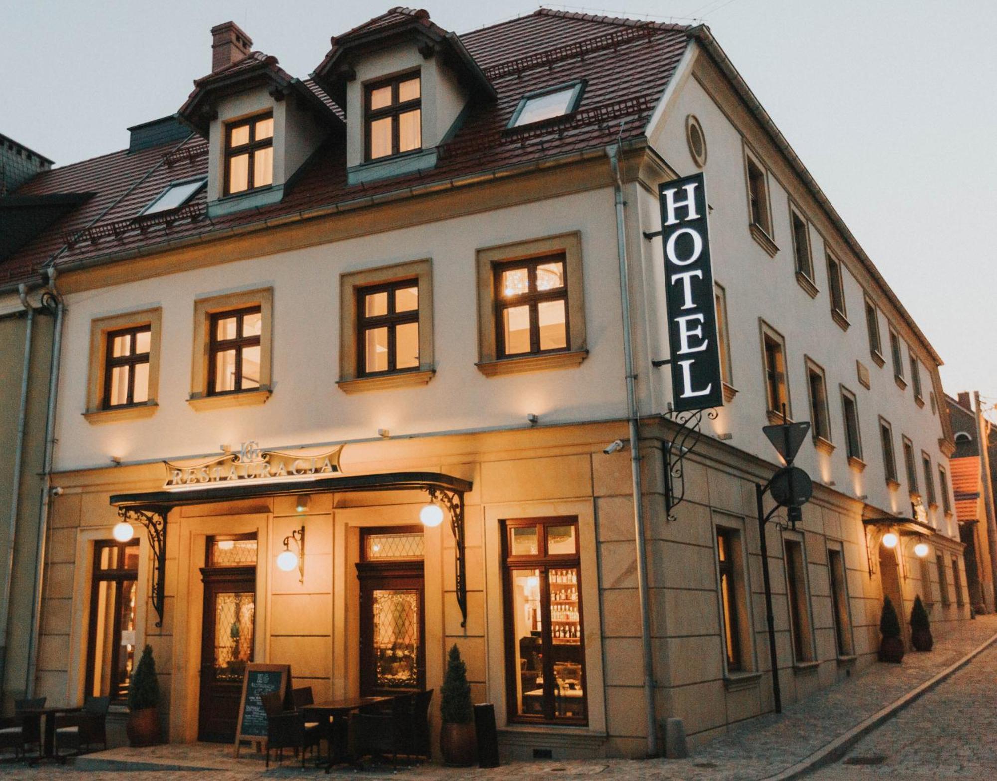 Toszek Hg Hotel מראה חיצוני תמונה