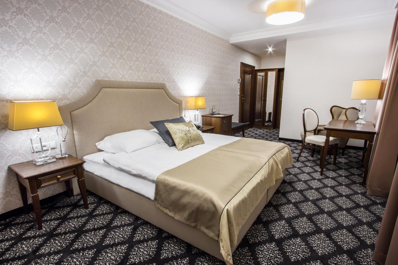 Toszek Hg Hotel מראה חיצוני תמונה