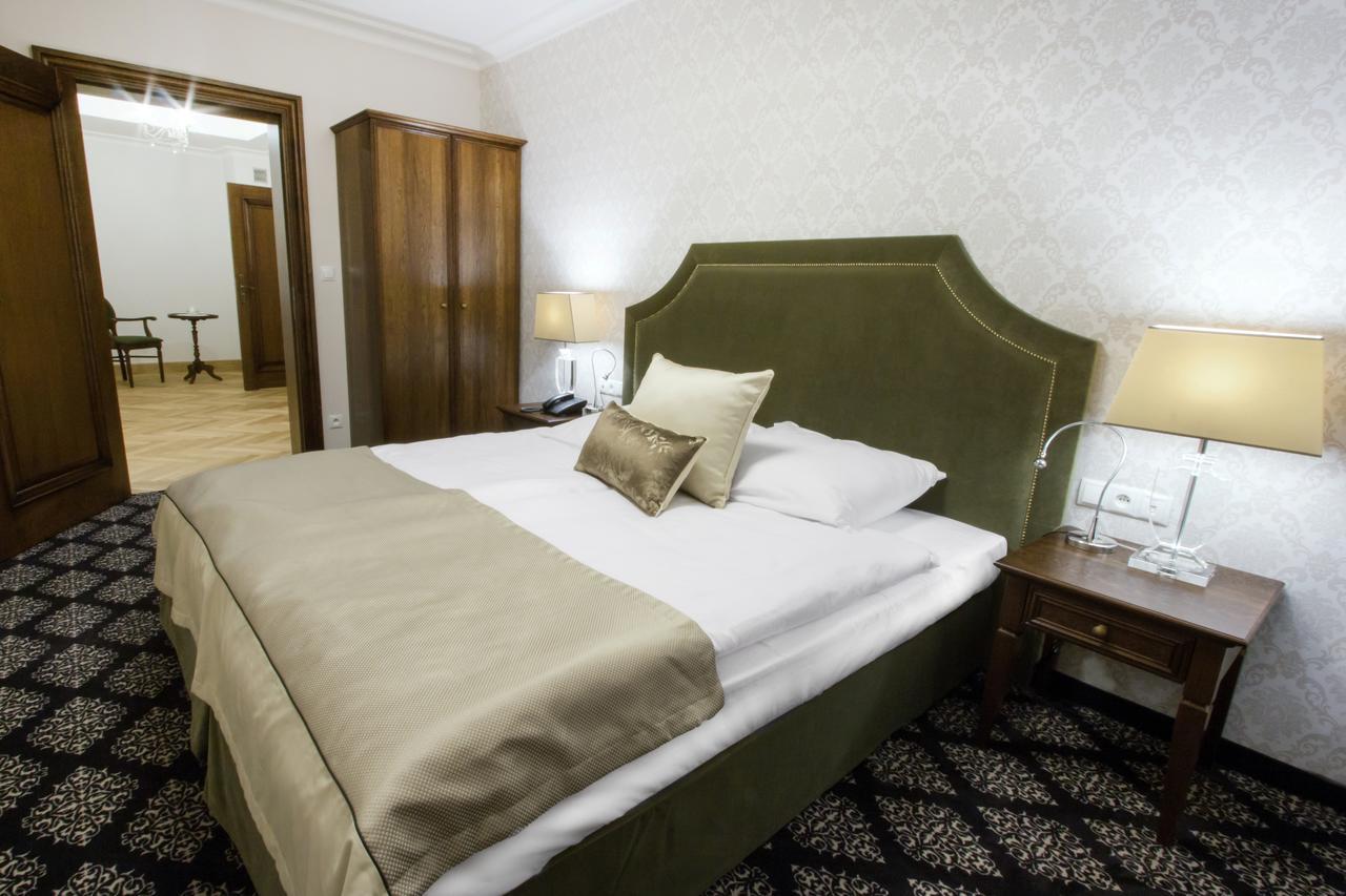 Toszek Hg Hotel מראה חיצוני תמונה