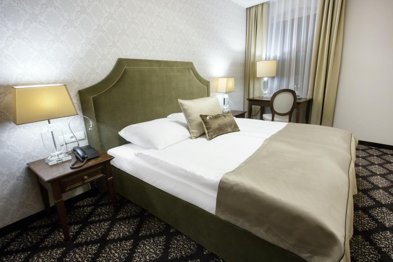 Toszek Hg Hotel מראה חיצוני תמונה