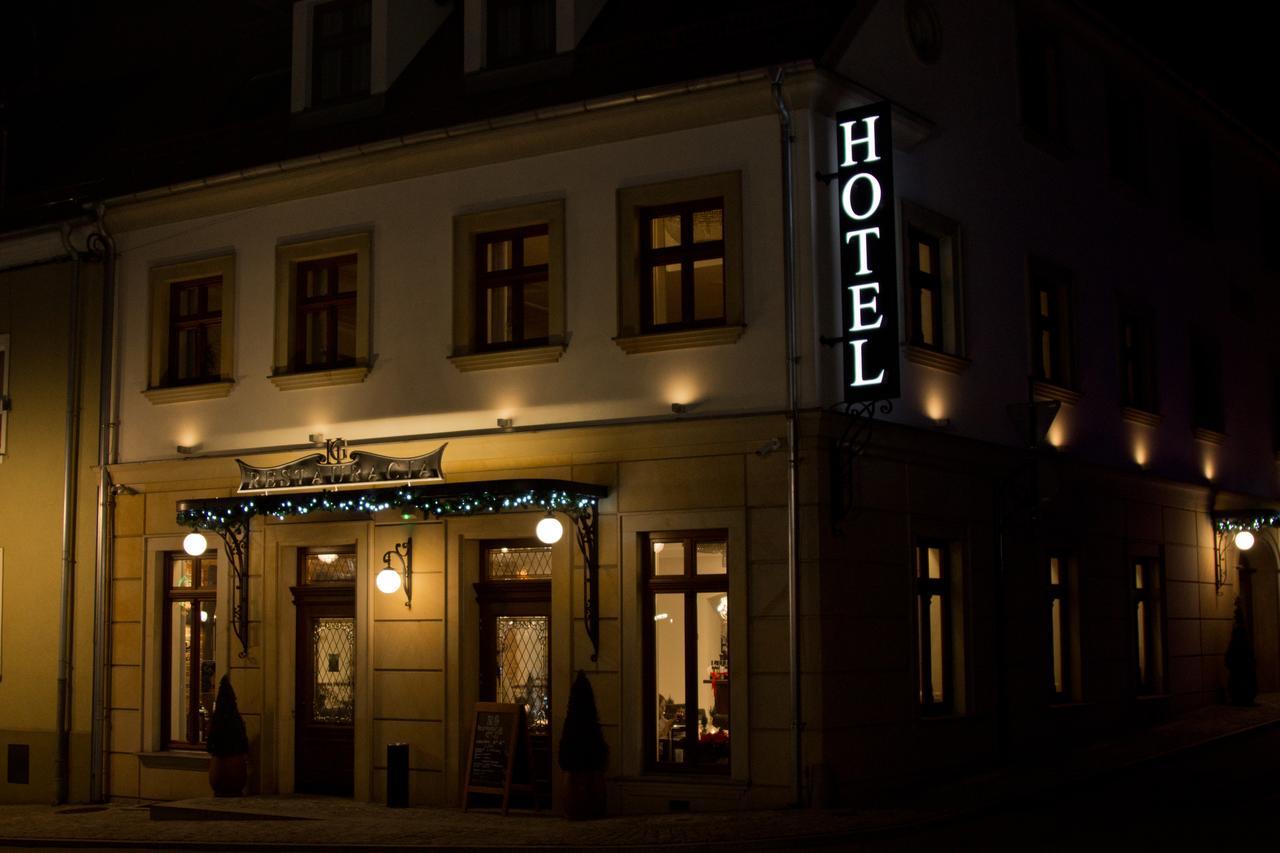 Toszek Hg Hotel מראה חיצוני תמונה