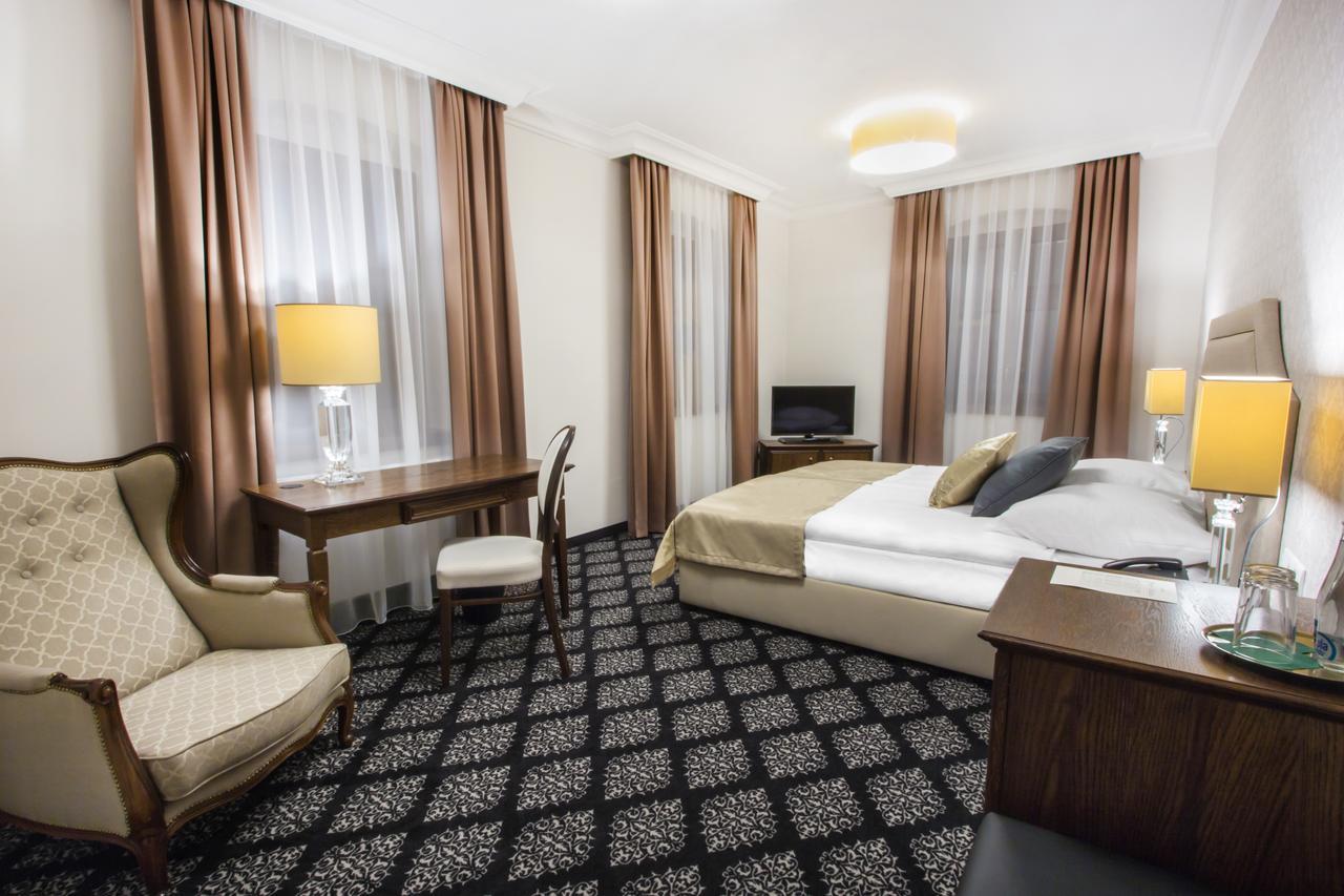 Toszek Hg Hotel מראה חיצוני תמונה